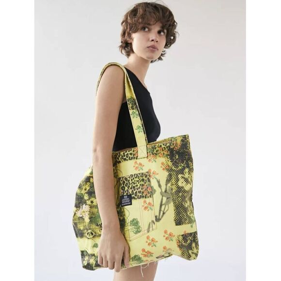 URBAN OUTFITTERS BDG LARGE COTTON TWILL TOTE BAG YELLOW BLACK PRINTED - Picture 1 of 9